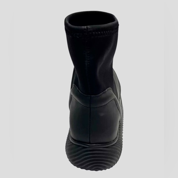 Zara Women’s 10 / EU 41 Black Chunky Lug Rubber Ankle Puddle Boots Shoes NWOT - Picture 3 of 12